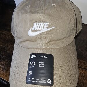 Nike Tan Club Cap
